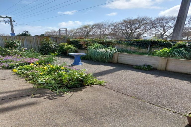 Photo of property in Trackside Villas, 50/91 Mako Mako Road, Levin, 5510