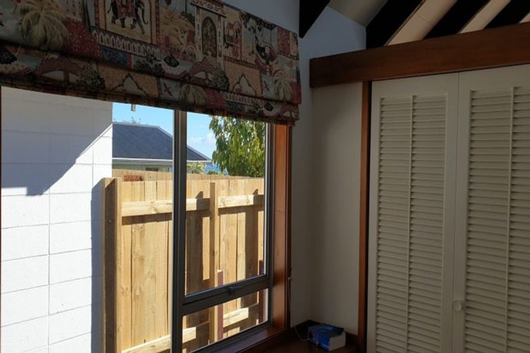 Photo of property in 8 Paua Place, Camborne, Porirua, 5026