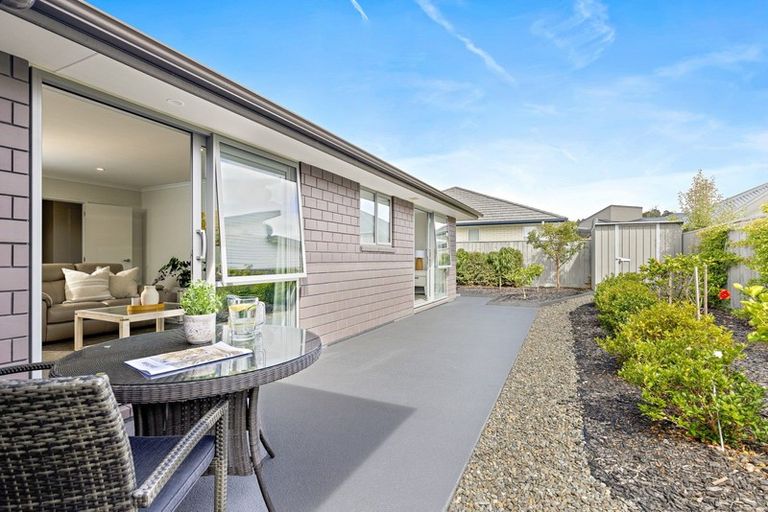 Photo of property in 12 Trevally Place, Snells Beach, 0920