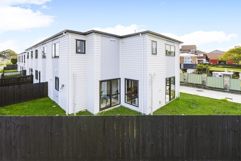 Photo of property in 559a Great South Road, Rosehill, Papakura, 2113