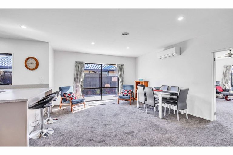 Photo of property in 9 Taiwhenua Street, Rangiora, 7400