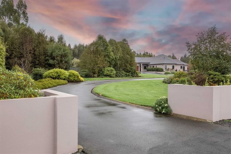 Photo of property in 41 Arcadia Place, Seaward Bush, Invercargill, 9812