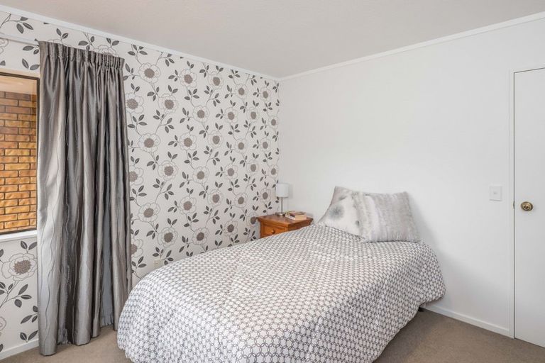 Photo of property in 16 Kotuku Drive, Paraparaumu Beach, Paraparaumu, 5032