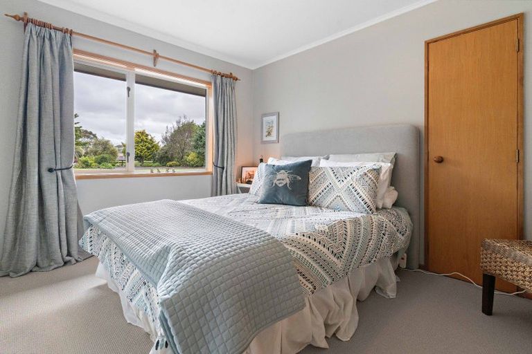 Photo of property in 87 Willow Park Drive, Opaki, Masterton, 5871