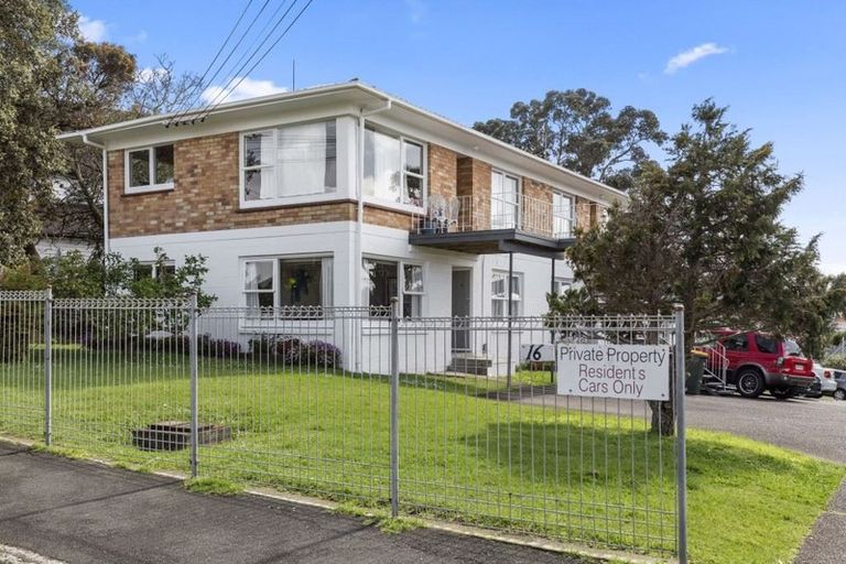 Photo of property in 1/16 Church Street, Devonport, Auckland, 0624