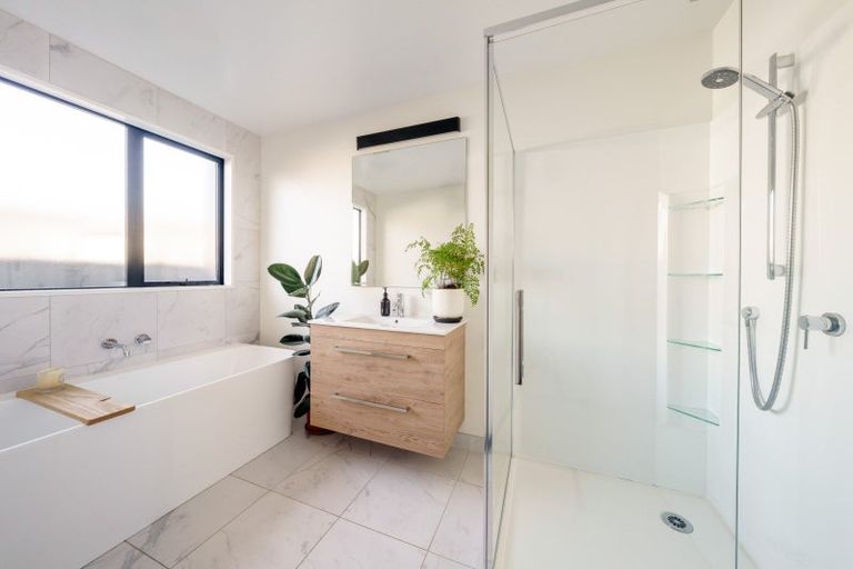 Photo of property in 5 Hollywood Rise, Wanaka, 9305