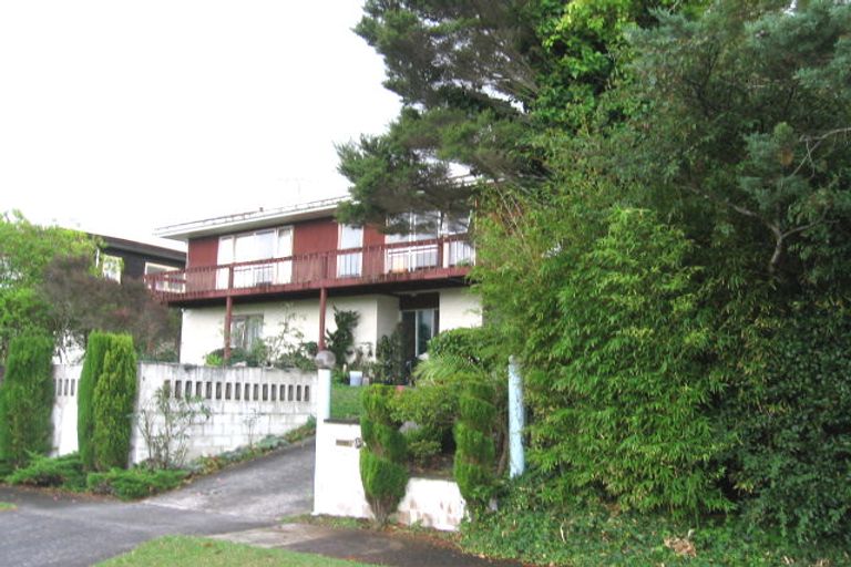 Photo of property in 23 Barlow Place, Chatswood, Auckland, 0626