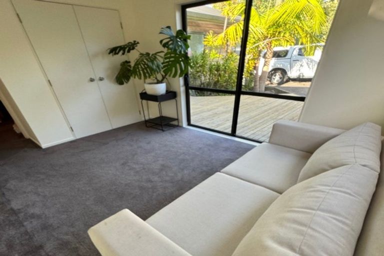 Photo of property in 2/35 Manuka Road, Bayview, Auckland, 0629