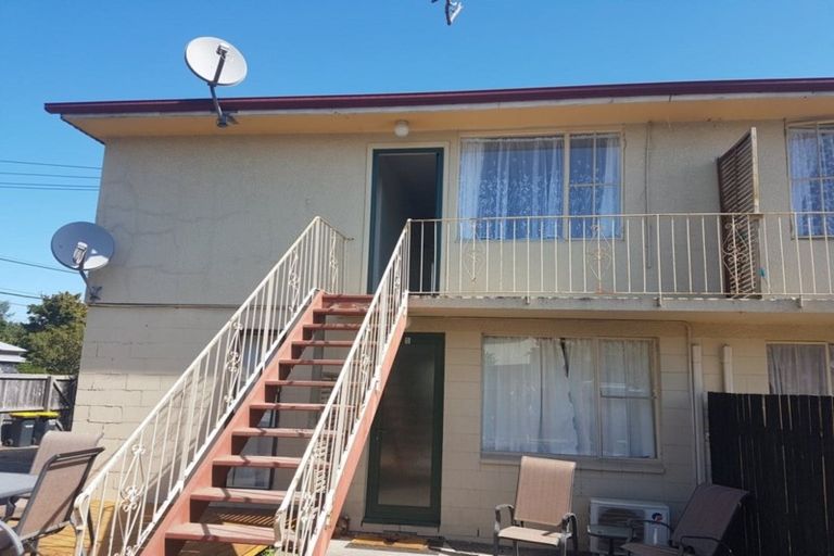 Photo of property in 55 Olliviers Road, Phillipstown, Christchurch, 8011