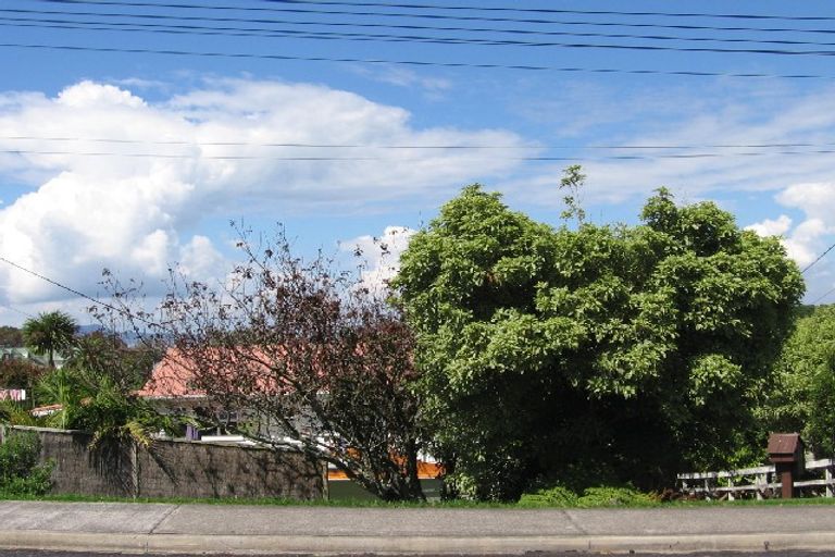 Photo of property in 2/21 Auld Street, Torbay, Auckland, 0630