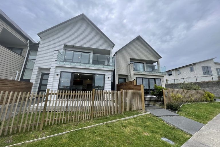 Photo of property in 6 Arran Point Parade, Orewa, 0931
