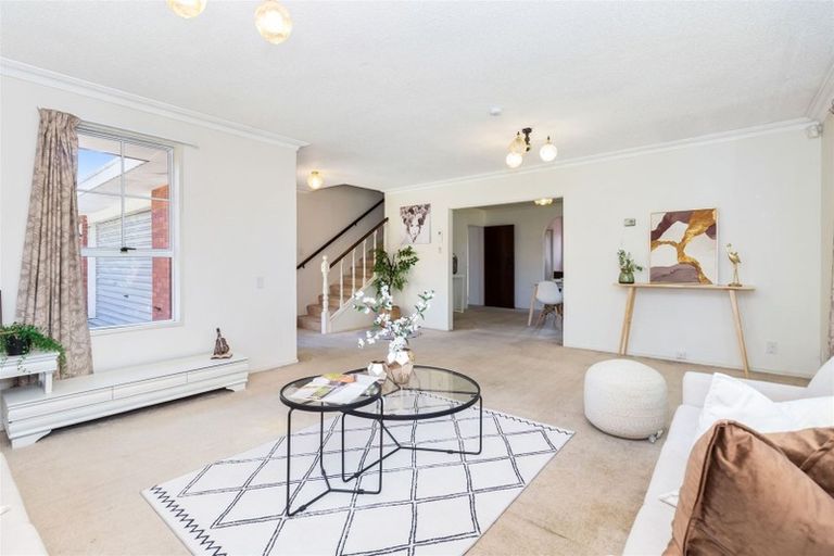 Photo of property in 2/23 Montclare Avenue, Ilam, Christchurch, 8041