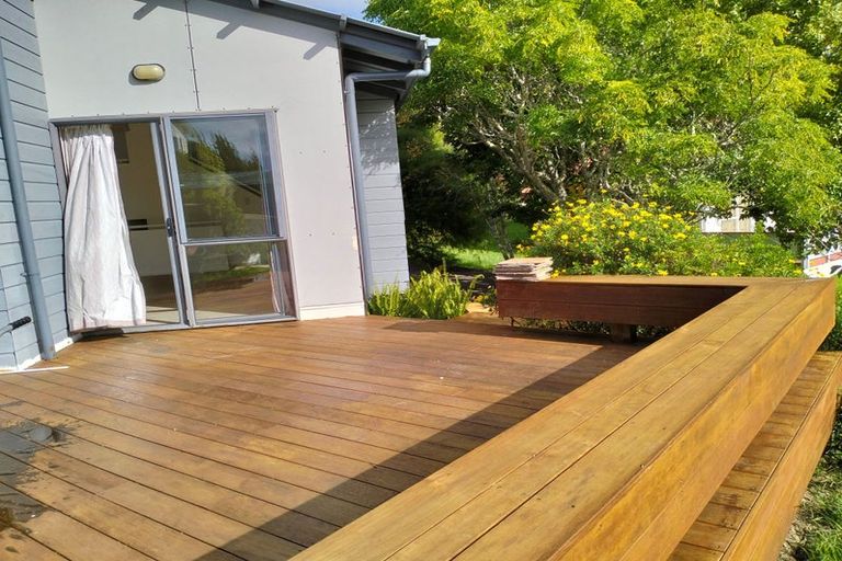 Photo of property in 35 Esther Place, Red Beach, 0932