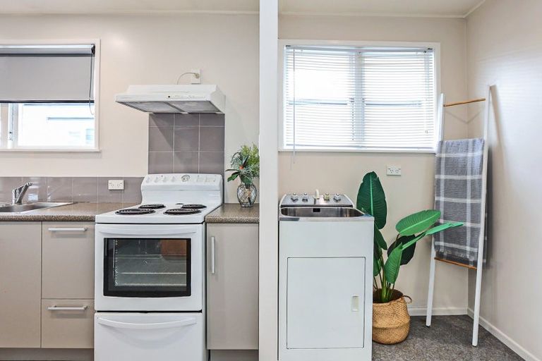 Photo of property in 42 Upham Street, Havelock North, 4130