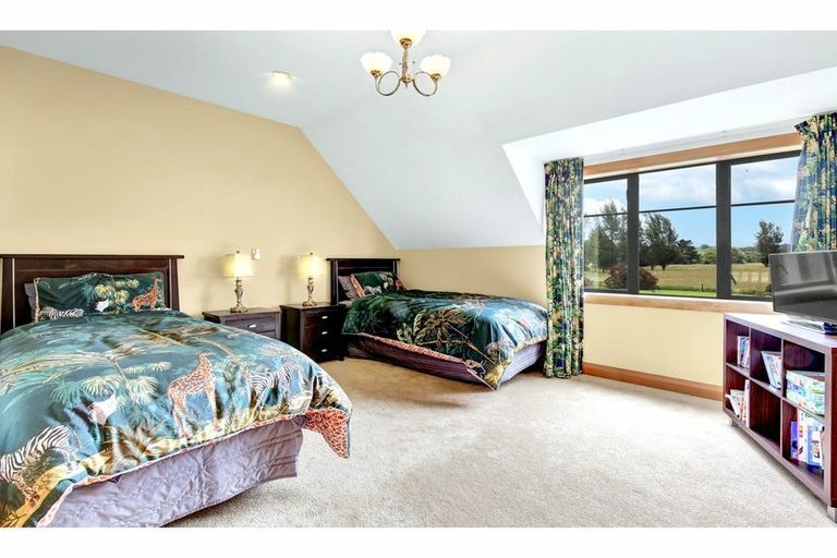 Photo of property in 2 Conways Road, Cust, Rangiora, 7471