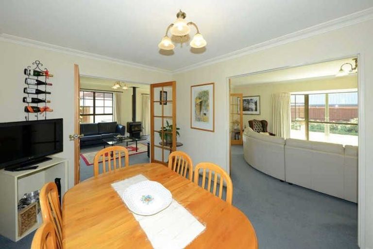 Photo of property in 20 Camrose Place, Ilam, Christchurch, 8041