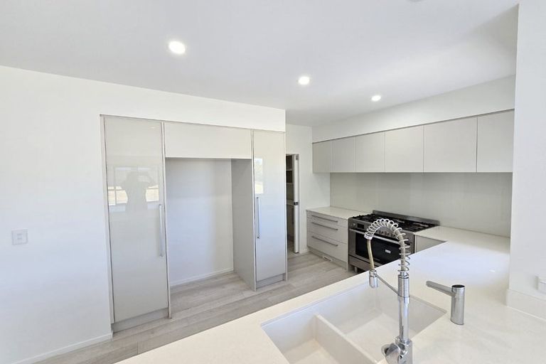 Photo of property in 11 Kuhanui Drive, Karaka, Papakura, 2113