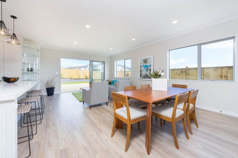 Photo of property in 4 Kilcadden Drive, Flat Bush, Auckland, 2019