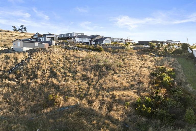 Photo of property in 1 Oxenhope Road, Richmond Hill, Christchurch, 8081