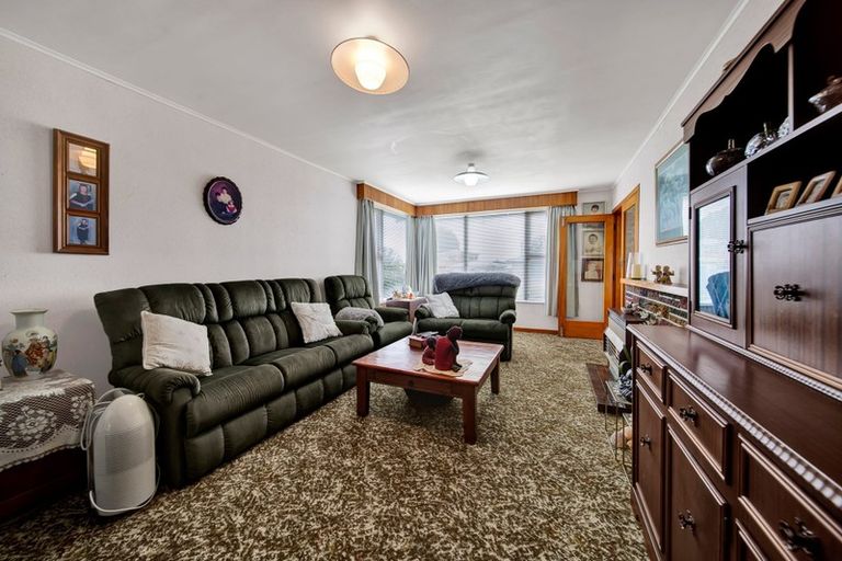 Photo of property in 4 Murray Avenue, Hawera, 4610