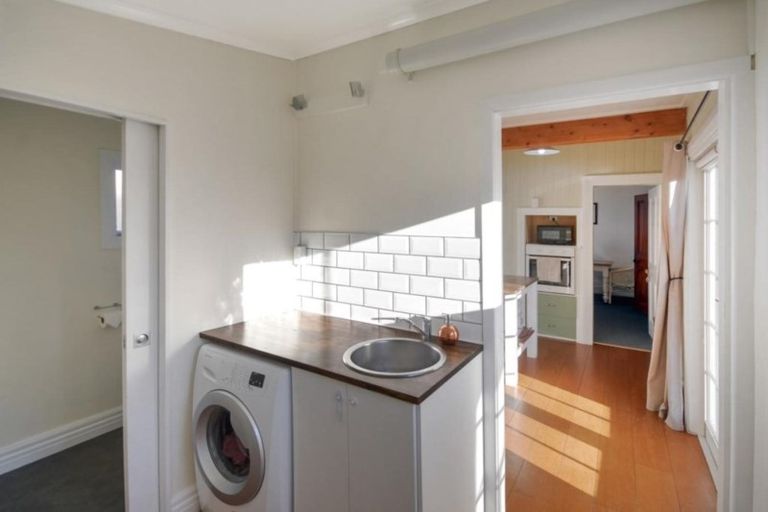 Photo of property in 37 Glenpark Avenue, Mornington, Dunedin, 9011