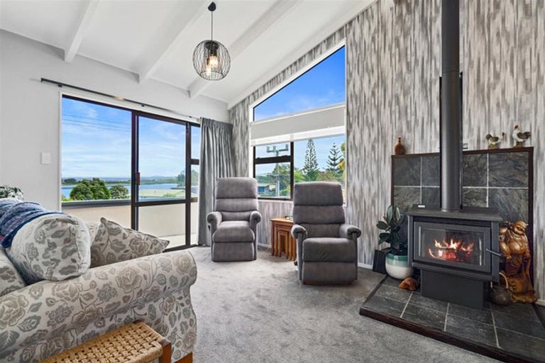 Photo of property in 575 Pukehina Parade, Pukehina, Te Puke, 3189