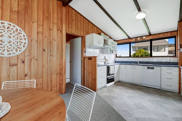 Photo of property in 57 Maygrove Drive, Orewa, 0931