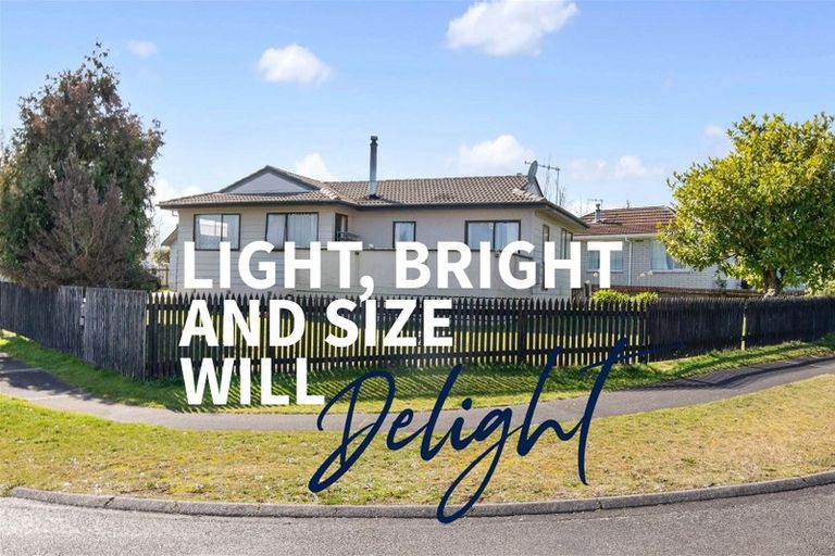 Photo of property in 1 Ryan Place, Richmond Heights, Taupo, 3330