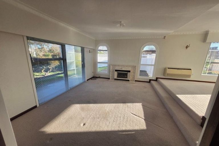 Photo of property in 20 Leslie Street, Upper Riccarton, Christchurch, 8041