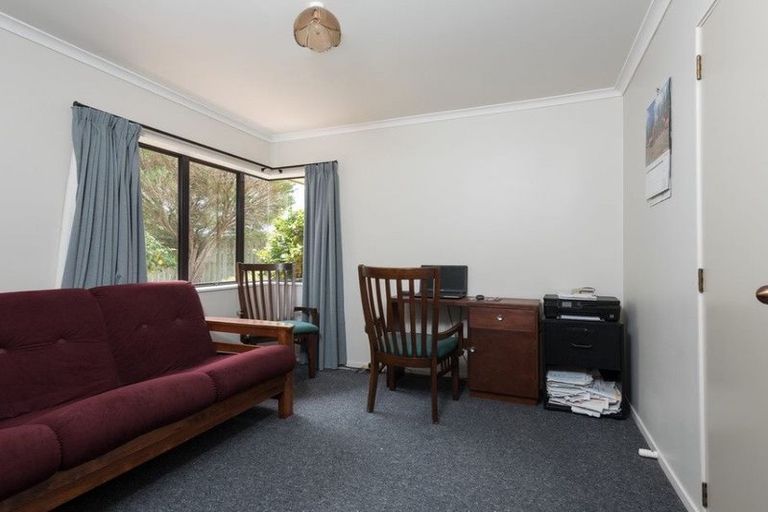 Photo of property in 25 Barbara Grove, Papamoa Beach, Papamoa, 3118