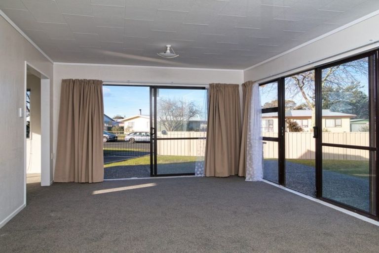 Photo of property in 44 Columbus Crescent, Flaxmere, Hastings, 4120