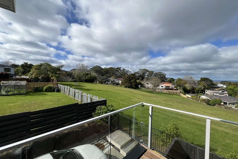 Photo of property in 8e Grenada Avenue, Forrest Hill, Auckland, 0620