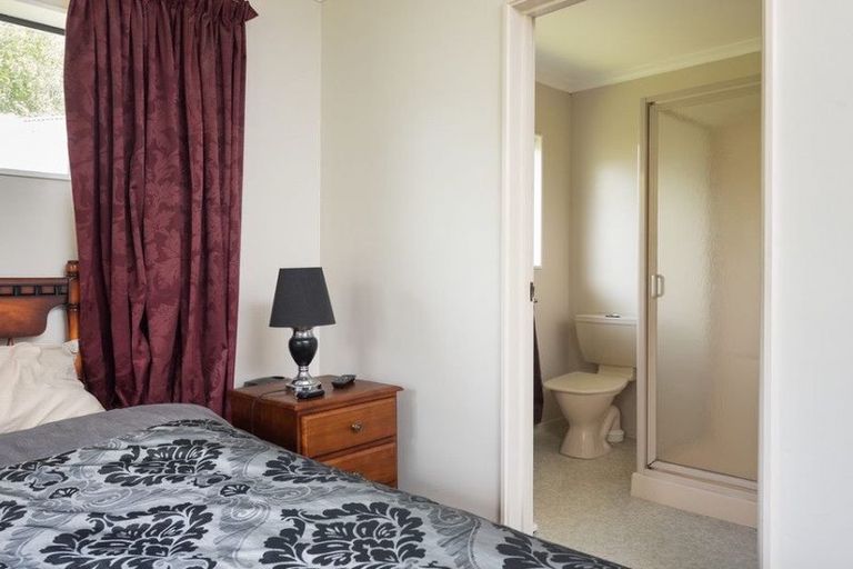 Photo of property in 25 Barbara Grove, Papamoa Beach, Papamoa, 3118