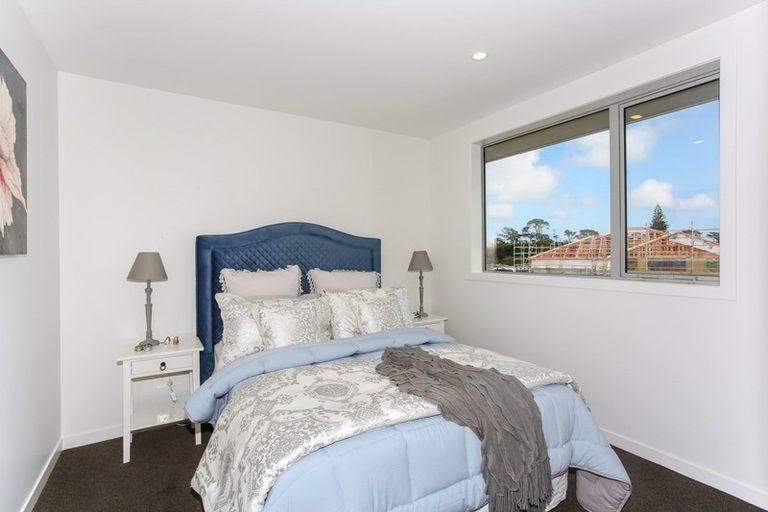 Photo of property in 11 Waikohi Avenue, Glenbrook, Waiuku, 2681