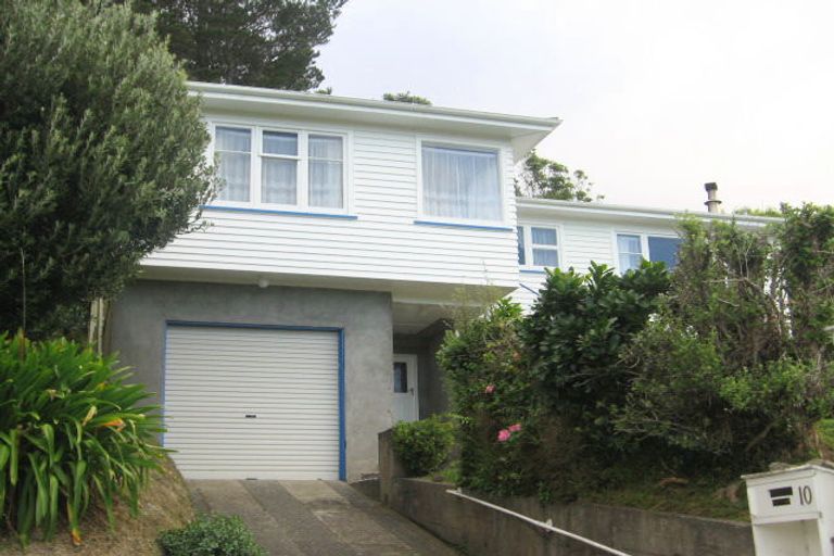 Photo of property in 10 Terawhiti Terrace, Karori, Wellington, 6012