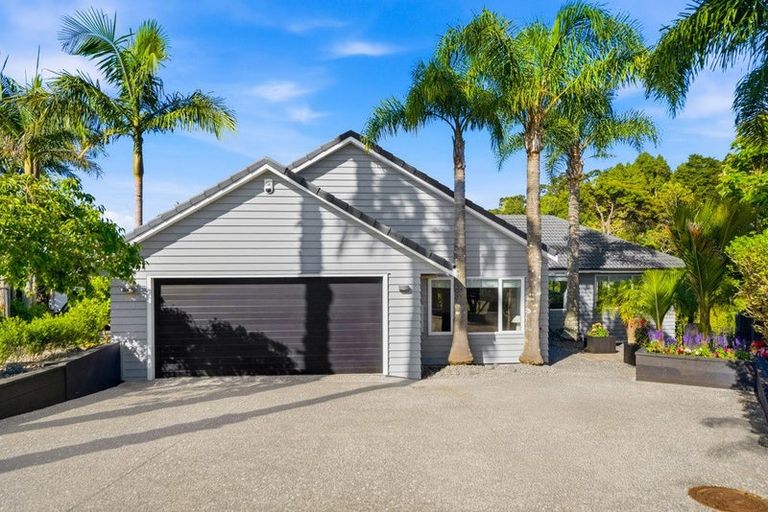 Photo of property in 14 Landing Drive, Albany, Auckland, 0632
