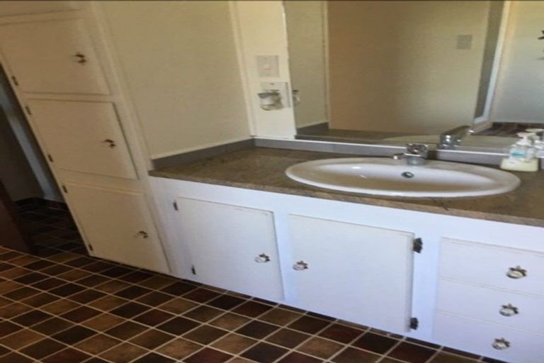 Photo of property in 327 Riverbend Road, Meeanee, Napier, 4183