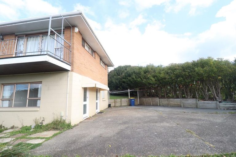 Photo of property in 42 Schnapper Rock Road, Schnapper Rock, Auckland, 0632