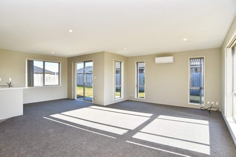 Photo of property in 9 Maple Place, Rangiora, 7400