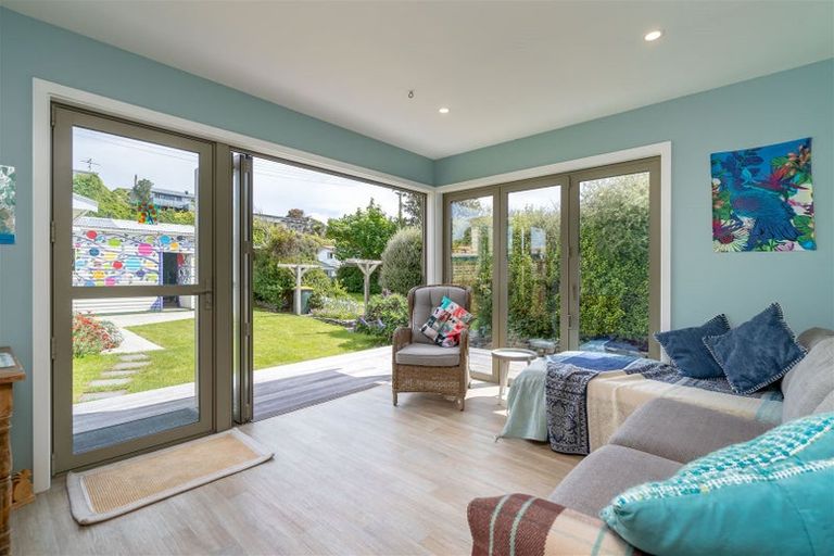 Photo of property in 78 Esplanade, Kaka Point, 9271