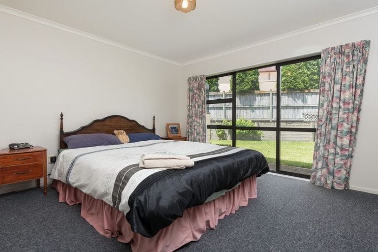 Photo of property in 25 Barbara Grove, Papamoa Beach, Papamoa, 3118