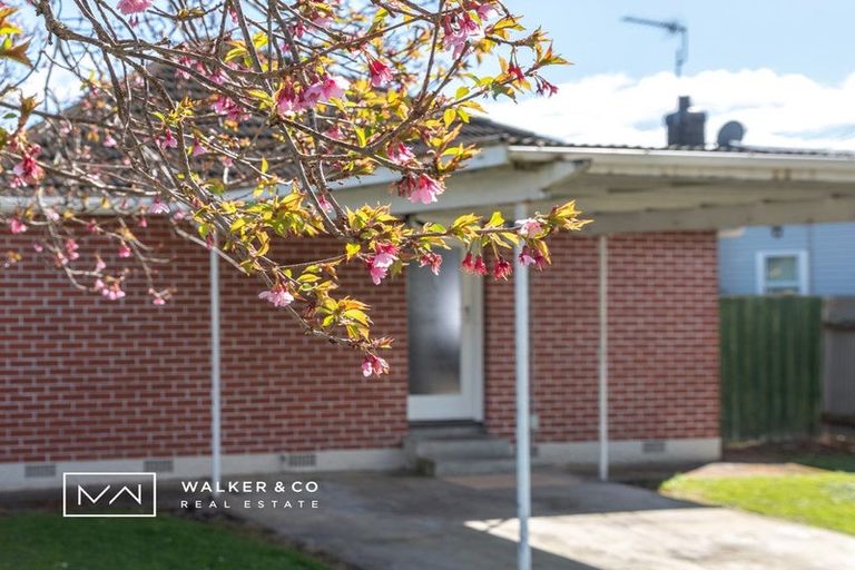 Photo of property in 18 Maclean Street, Wallaceville, Upper Hutt, 5018