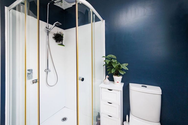 Photo of property in 9 Truscott Grove, Awapuni, Palmerston North, 4412