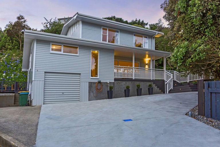 Photo of property in 5 Spey Place, Papakowhai, Porirua, 5024