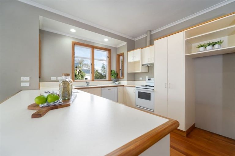 Photo of property in 22a Lansdowne Crescent, Lansdowne, Masterton, 5810