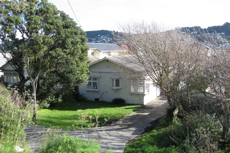 Photo of property in 10 Lonsdale Crescent, Rongotai, Wellington, 6022