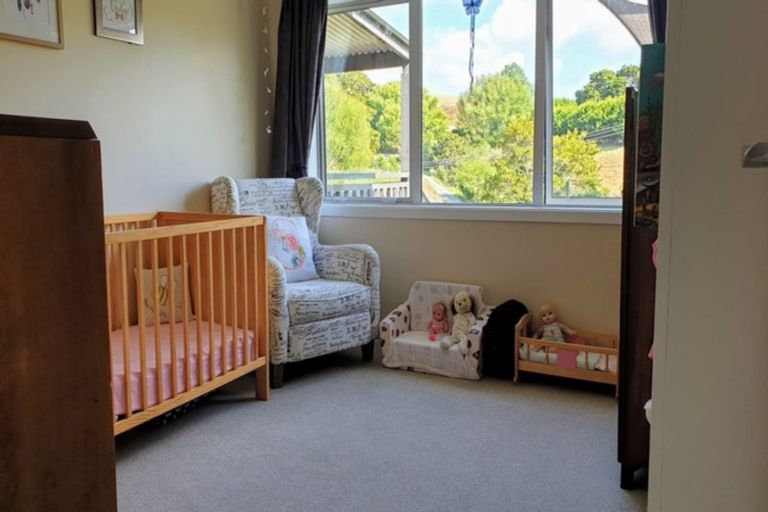 Photo of property in 66 Puriri Glade, Maungaturoto, 0588