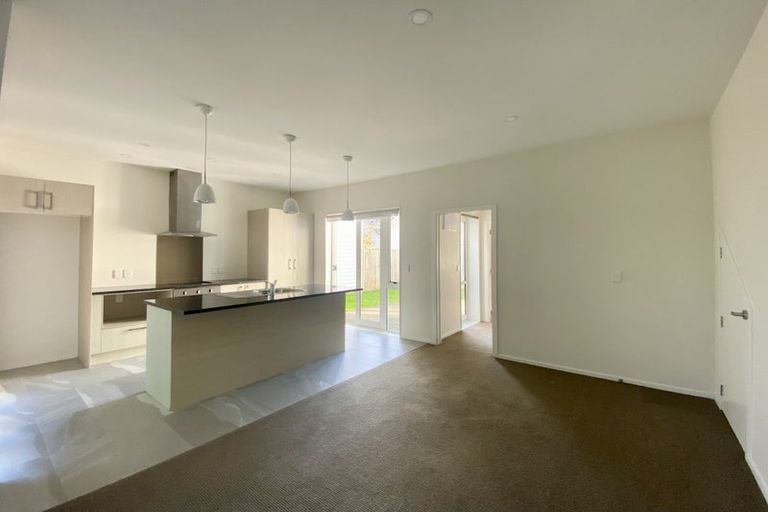 Photo of property in 63 Grove Road, Papakura, 2110
