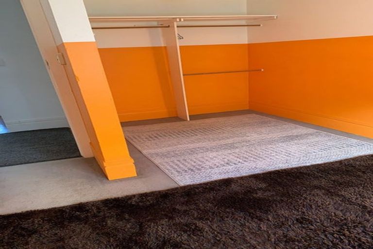 Photo of property in 75 Todman Street, Brooklyn, Wellington, 6021