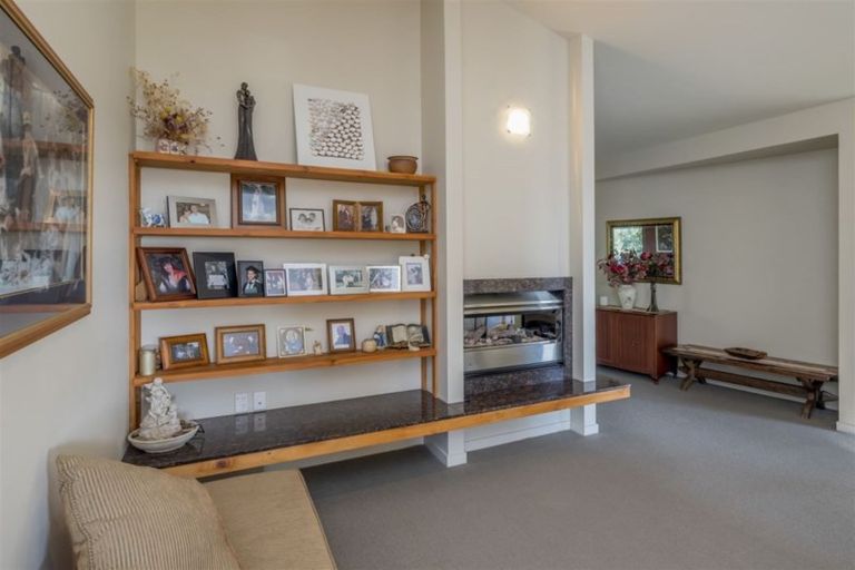 Photo of property in 52 Manakau Heights Drive, Manakau, Otaki, 5583